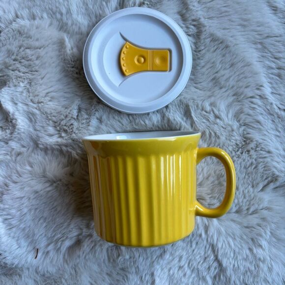 Corningware Pop-Ins 20-Ounce Mugs Set of 2 Orange & yellow microwave & oven safe - Picture 6 of 6